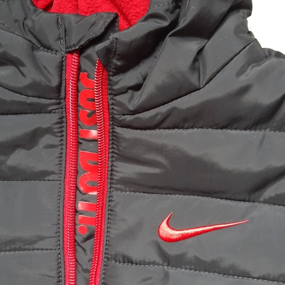 Boys Nike puffer jacket - Picture 4 of 10